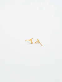 Admiral Row Gold Initial Earrings - T — view 2