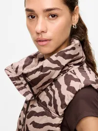 Core Puffer Vest - Black Zebra — view 4