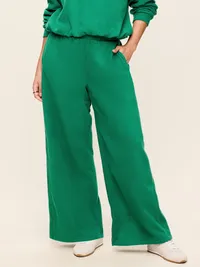 Extra High-Waisted Performance Fleece Wide-Leg Sweatpants - Java Fern — view 5