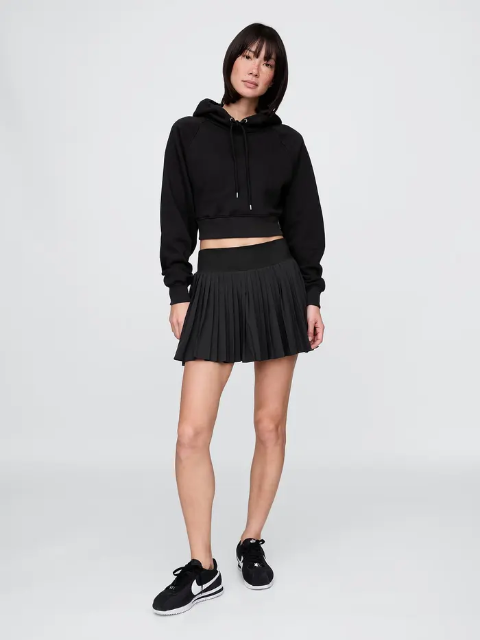 GapFit Pleated Exercise Skort - True black