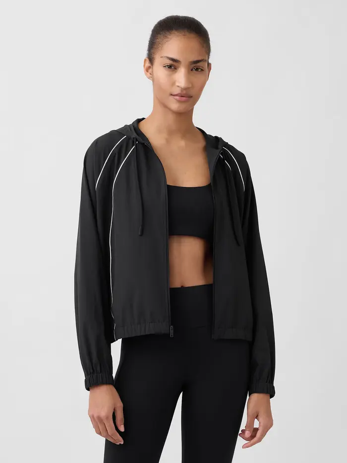 GapFit Tech Windbreaker - Black