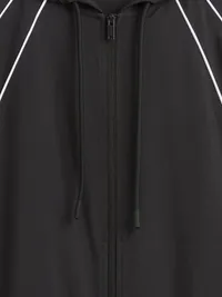GapFit Tech Windbreaker - Black — view 4