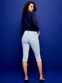 High-Waisted Wow Capri Jeans - Light Wash — view 3
