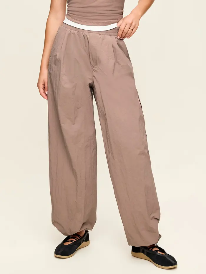 Mid-Rise Adjustable Active Woven Utility Pants - Mocha