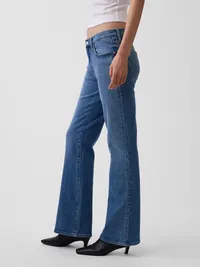 Mid Rise Relaxed Boot Jeans - Medium wash — view 3