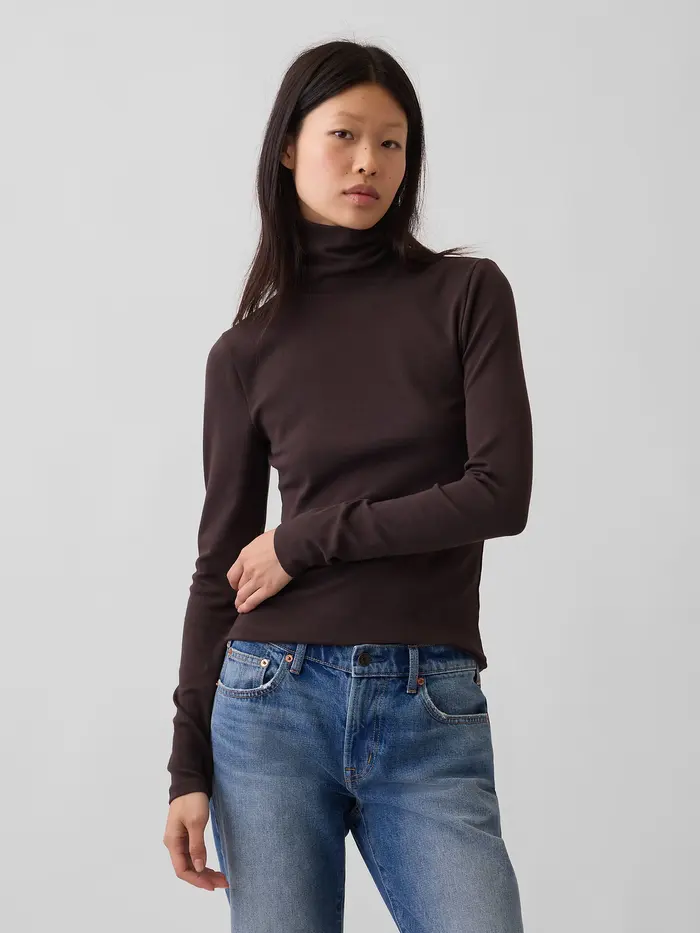 Modern Turtleneck - Terra brown