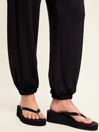 Oversized Bounce Lite Bubble Joggers - Black Jack — view 4