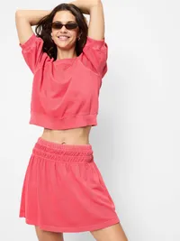 Short-Sleeve Cropped Raglan Sweatshirt - Red Buttons — view 3